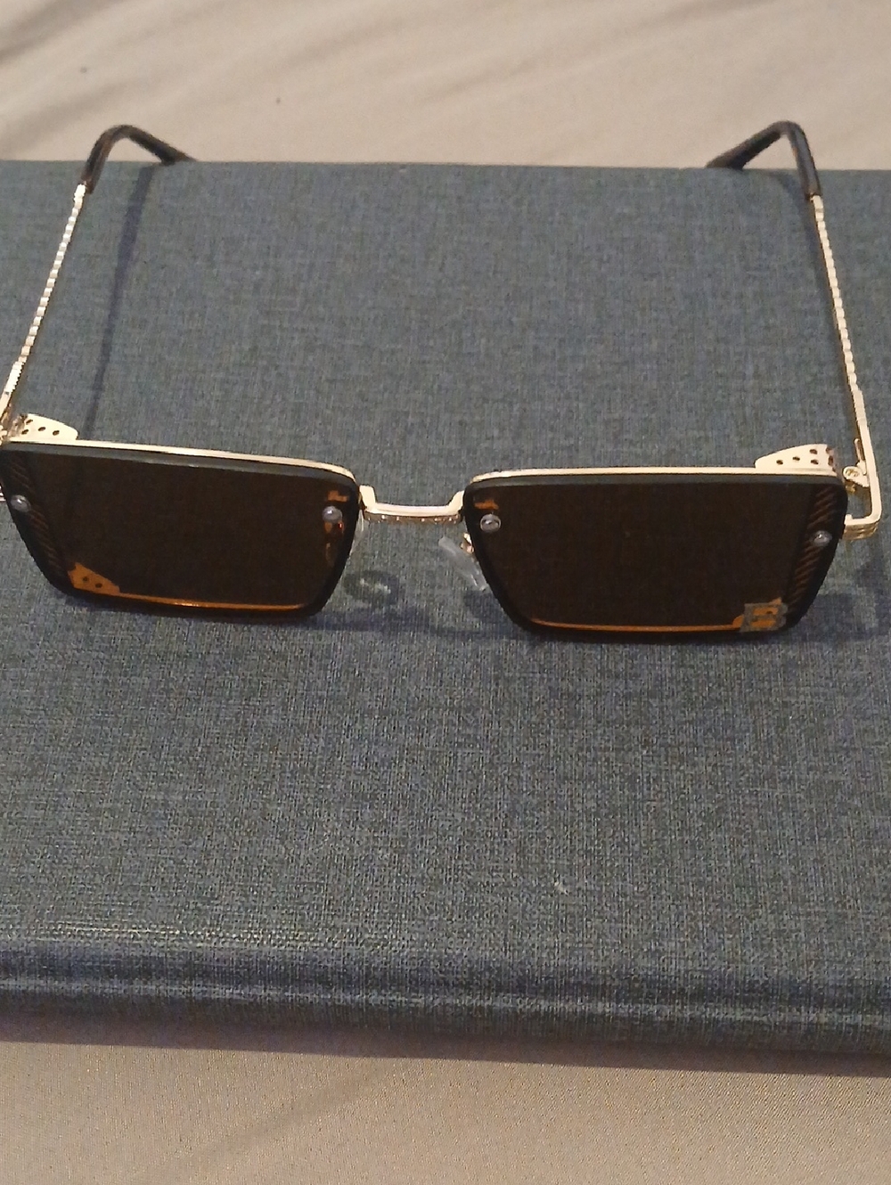 "P LUXURY" Rectangular Frame Sunglasses with Dark Brown Lenses